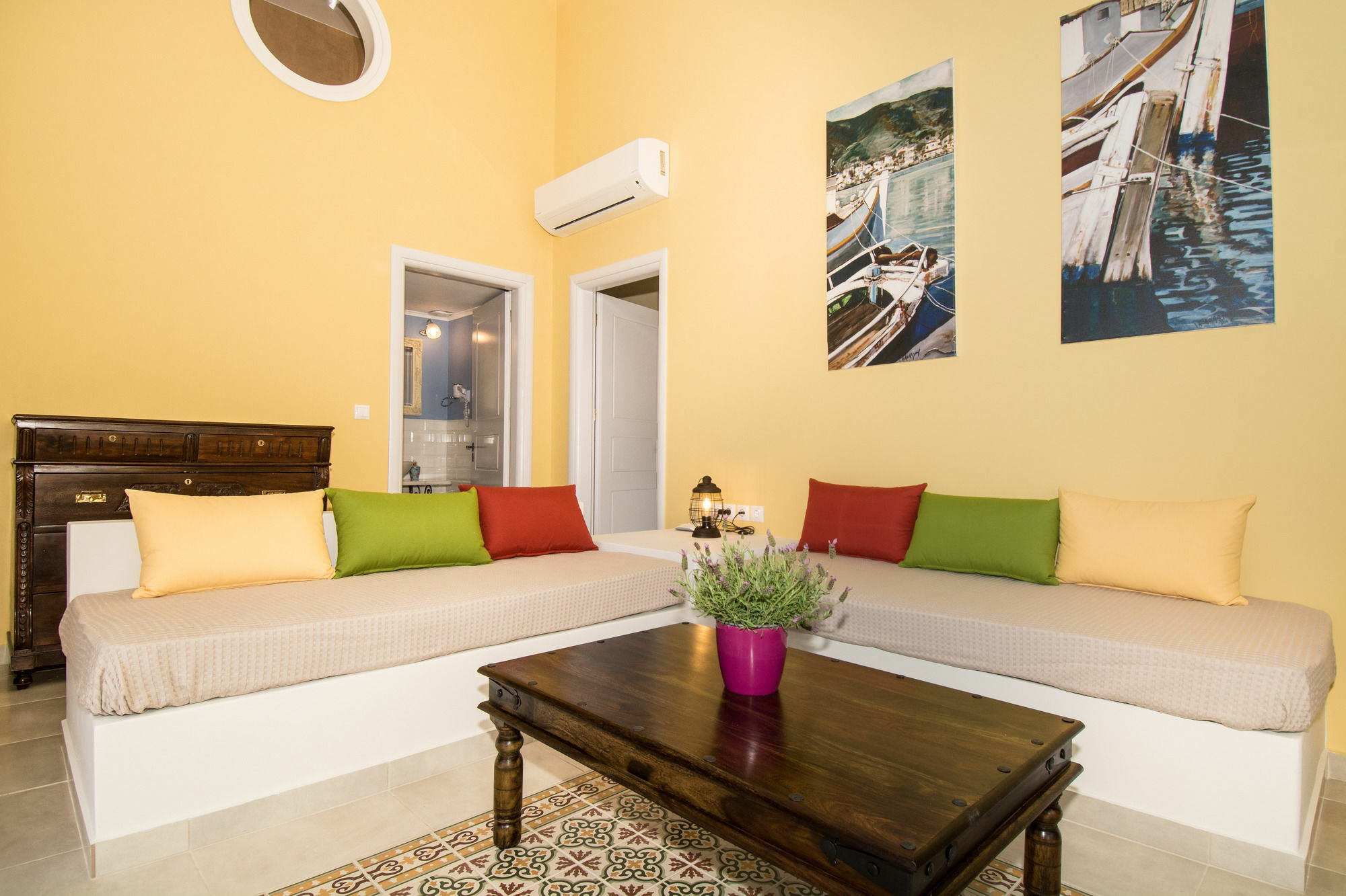 Petra Boutique Homes Arginonda ภายนอก รูปภาพ
